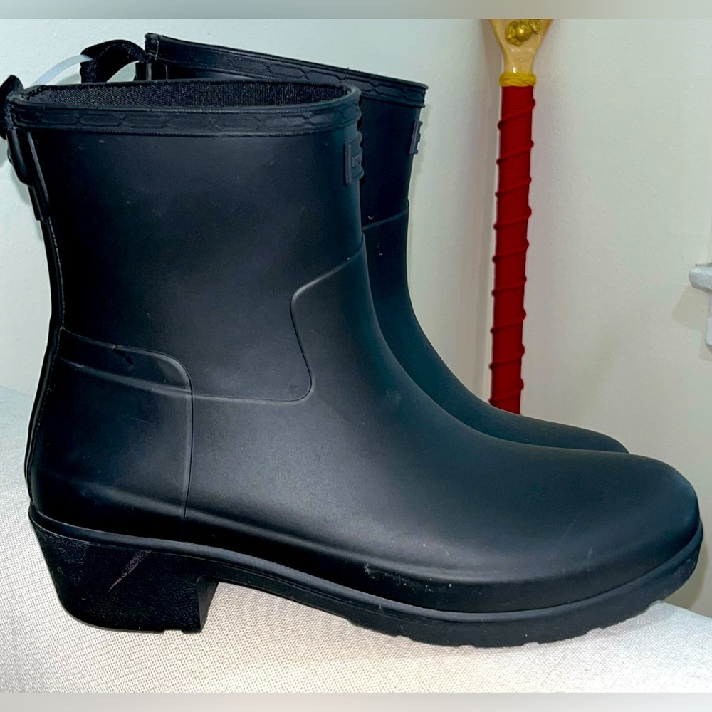 Hunter Women’s Chunk Heel Original Waterproof Rubber Boots Black Size 8M